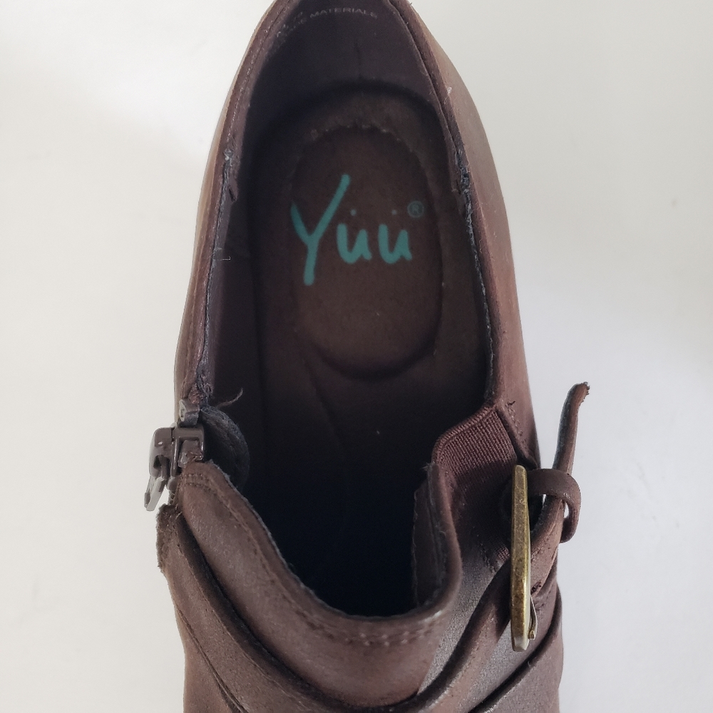 Yuu Raley Ankle Booties 6.5 Brown Buckled Details Side Zip Closure Western Edgy - Picture 12 of 13